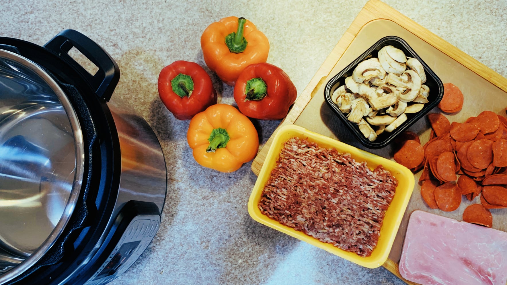 Easy Low Carb Pizza Stuffed Peppers