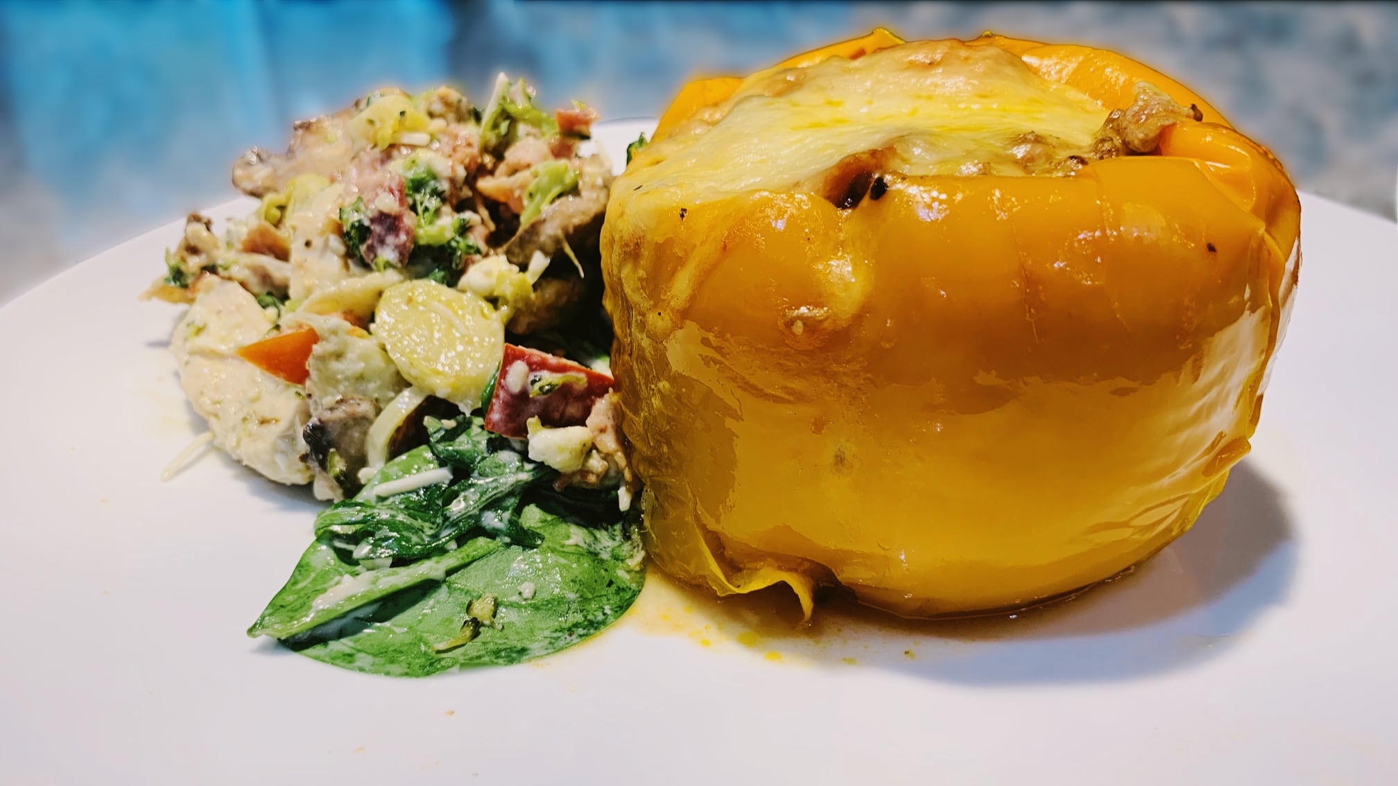 Low Carb Pizza Stuffed Peppers