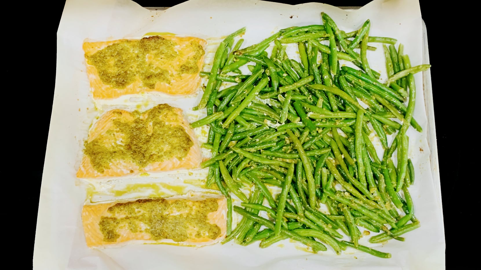 Sheet Pan Pesto Salmon and Green Beans